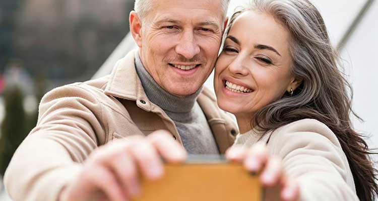 Why Verified Profiles Matter in Senior Dating Platforms